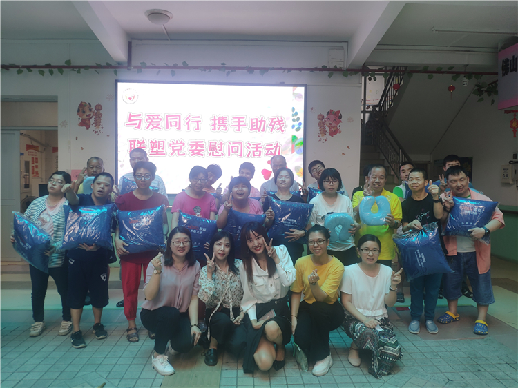 18luck�򴾰���԰�����������