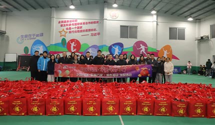 �й�18luck�����ذ���������������һ��ת�������ҡ��´�����